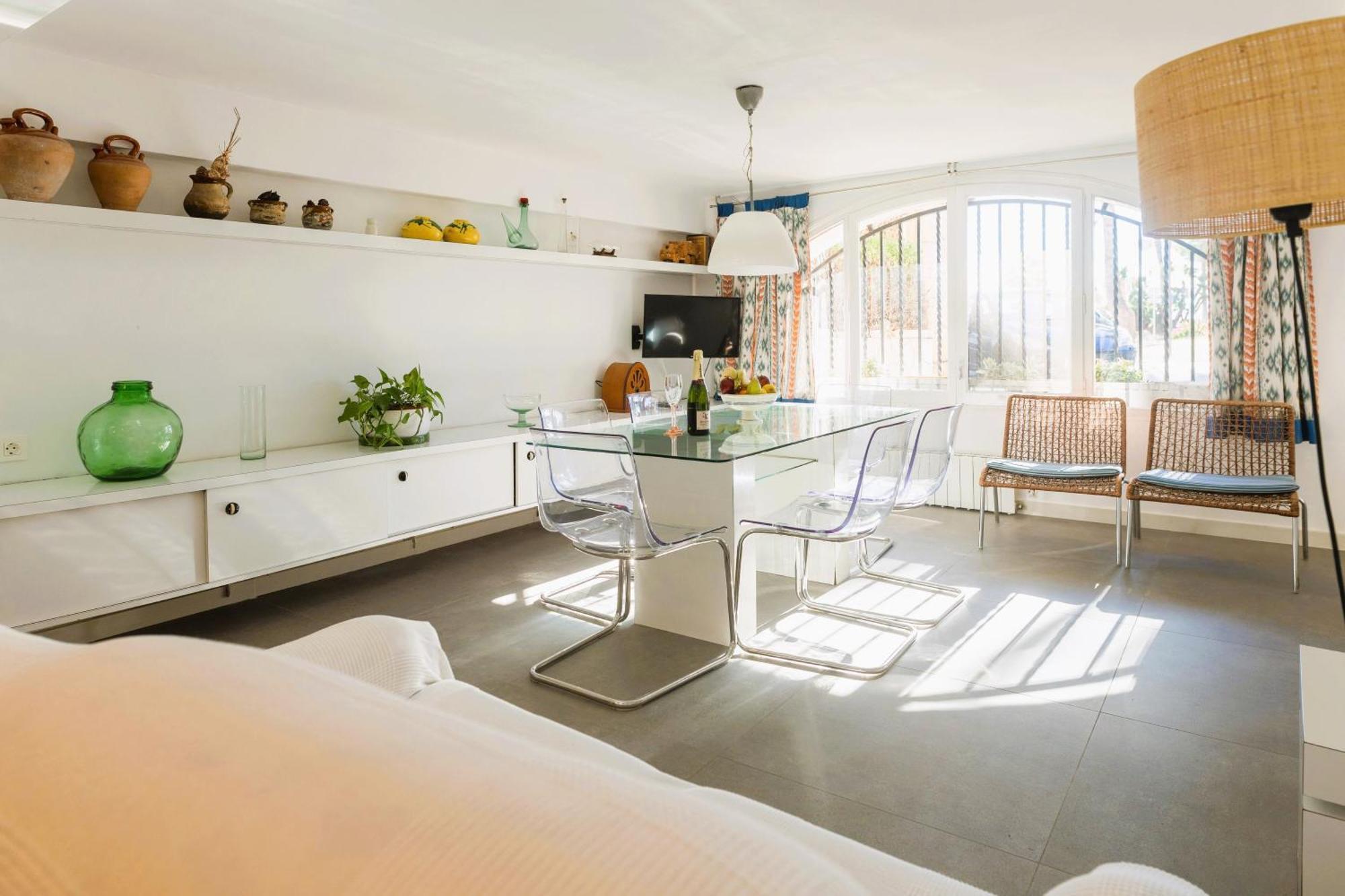 Suitur Beachfront Apartment Roc De Sant Gaieta Roda de Bera Exterior photo