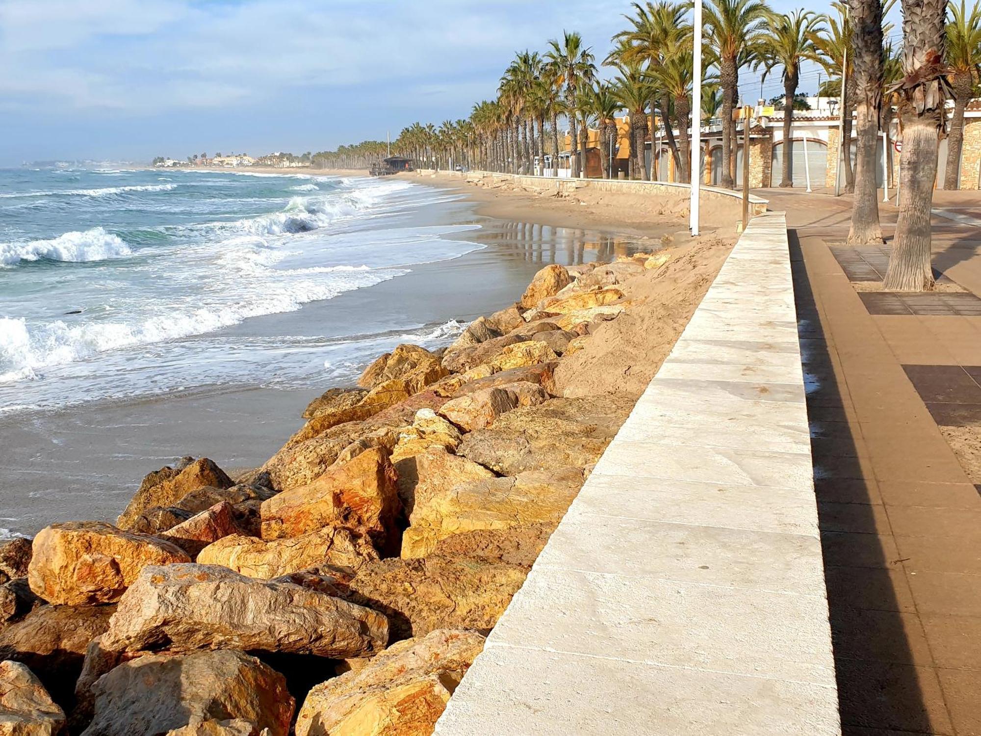 Suitur Beachfront Apartment Roc De Sant Gaieta Roda de Bera Exterior photo